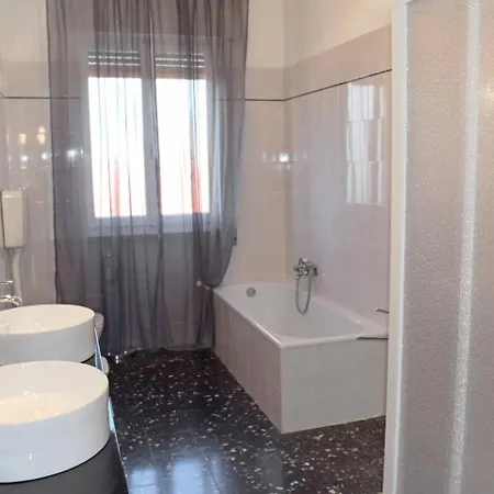Locazione Turistica Black&white Apartment