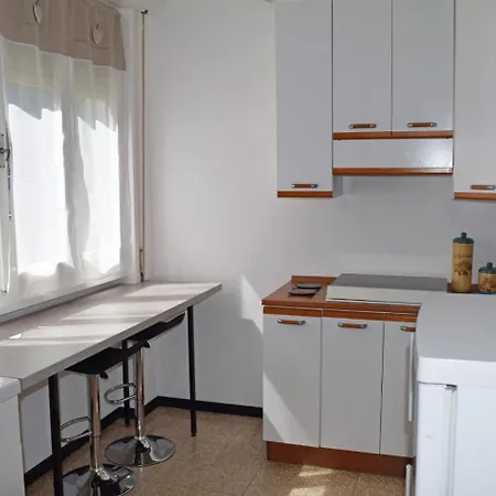 Locazione Turistica Black&white Apartment *